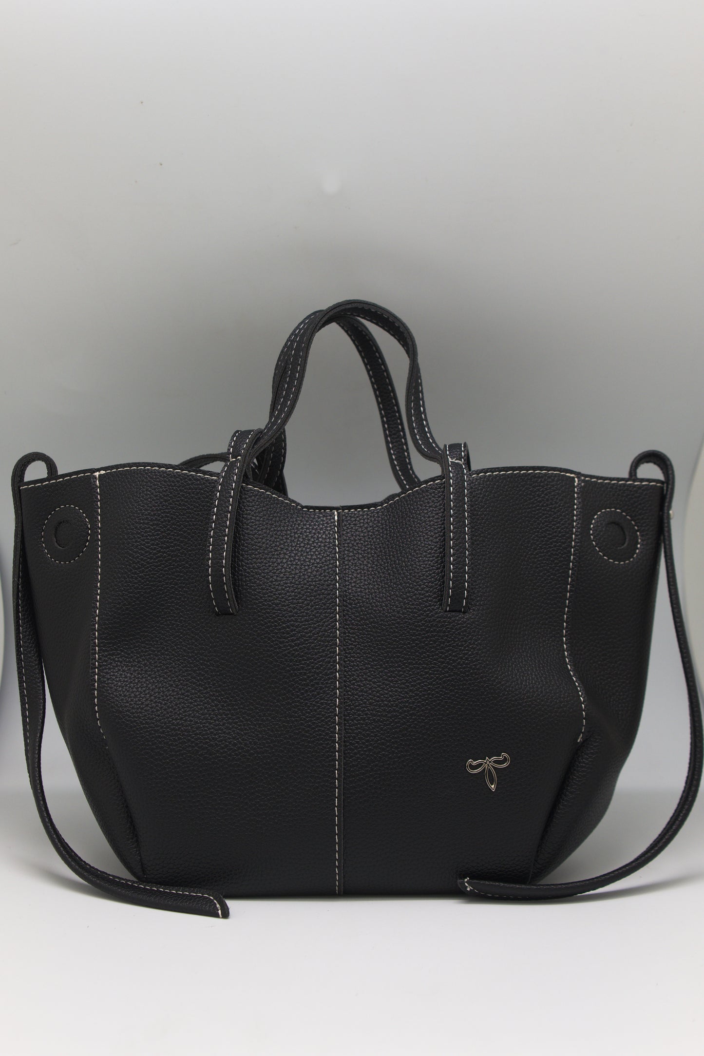 Hannah Soft Tote in Noir Black