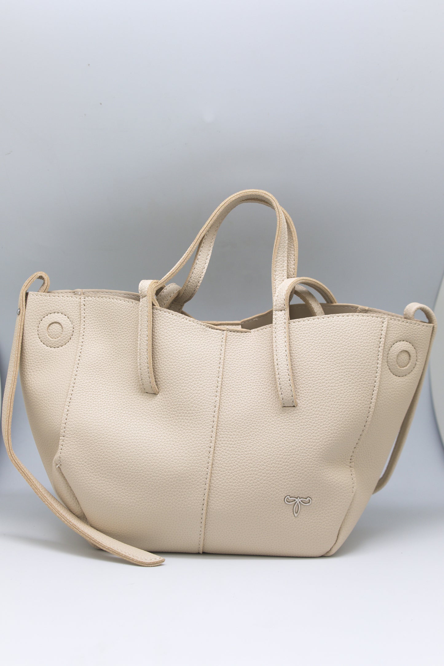 Hannah Soft Tote in Cream White